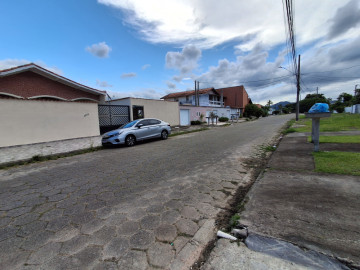 Casa t�rrea Peru�be c/2 terrenos